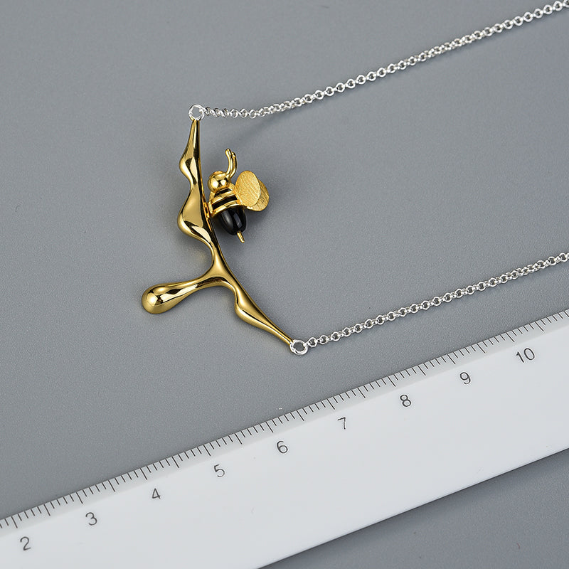 Honey Bee Necklace | Agate Bee Necklace | Parure by Asma