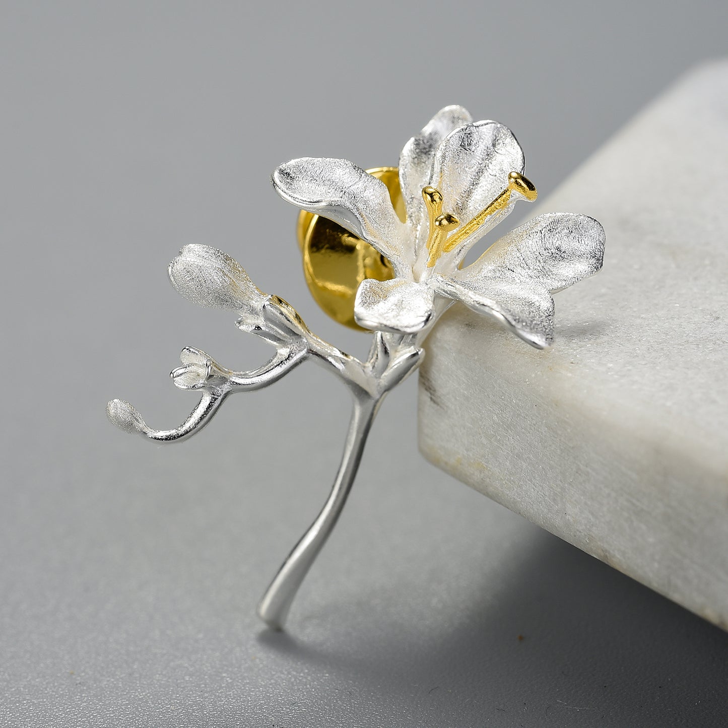 Freeisa Flower Brooch Pin.jpg