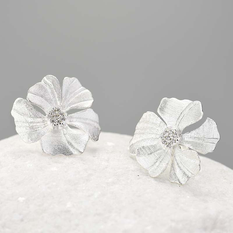 Marigold Flower Studs.jpg