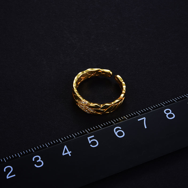 Studded Nettle Ring - Gold
