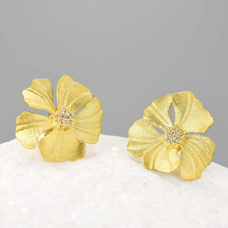 Marigold Flower Studs.jpg