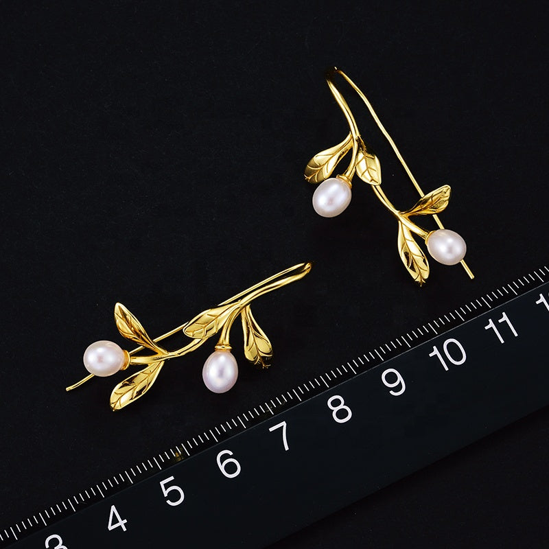 Pearl Drop Dangle Earrings.jpg