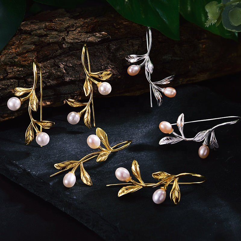 Pearl Drop Dangle Earrings.jpg