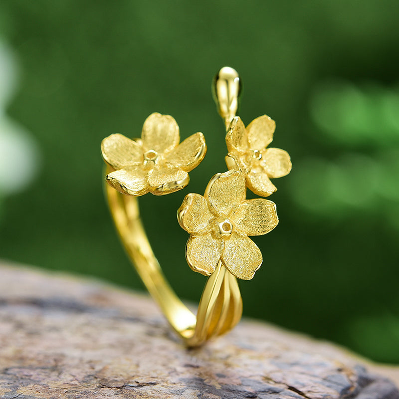 Sakura Cluster Ring Gold.jpg